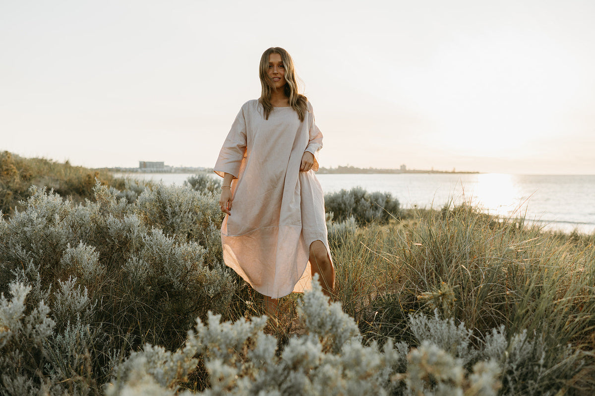 Joselin Linen Dress in Dust Storm - Product Image